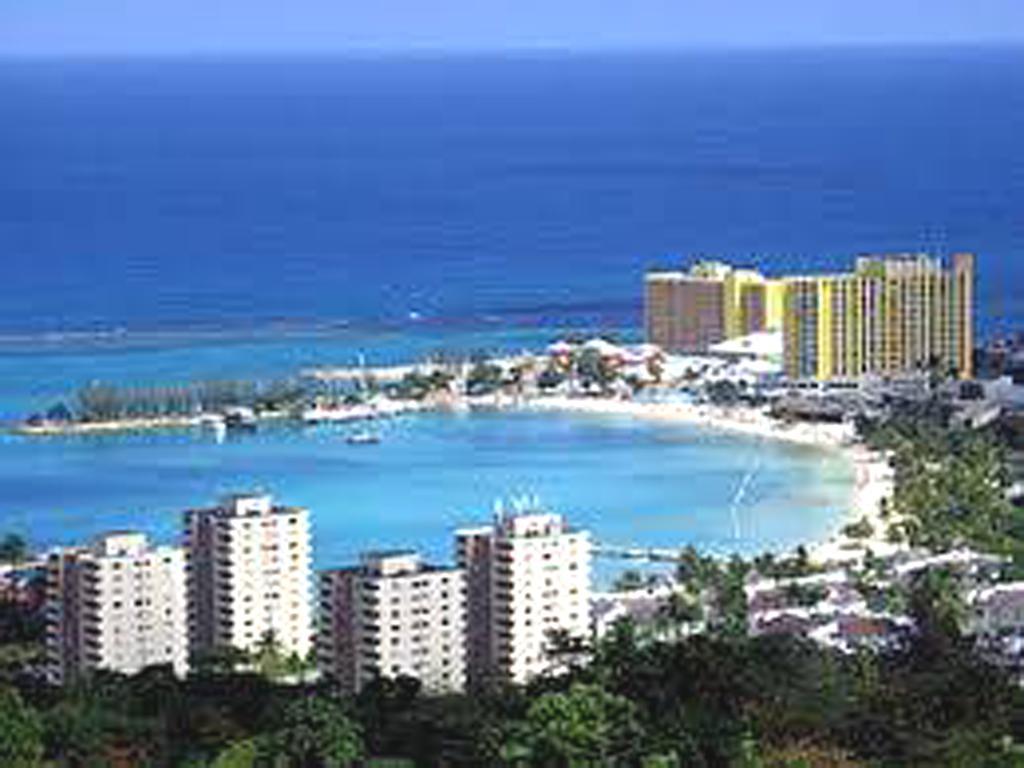 Turtle Beach Towers Apt 22 C - Ocho Ríos Exterior foto